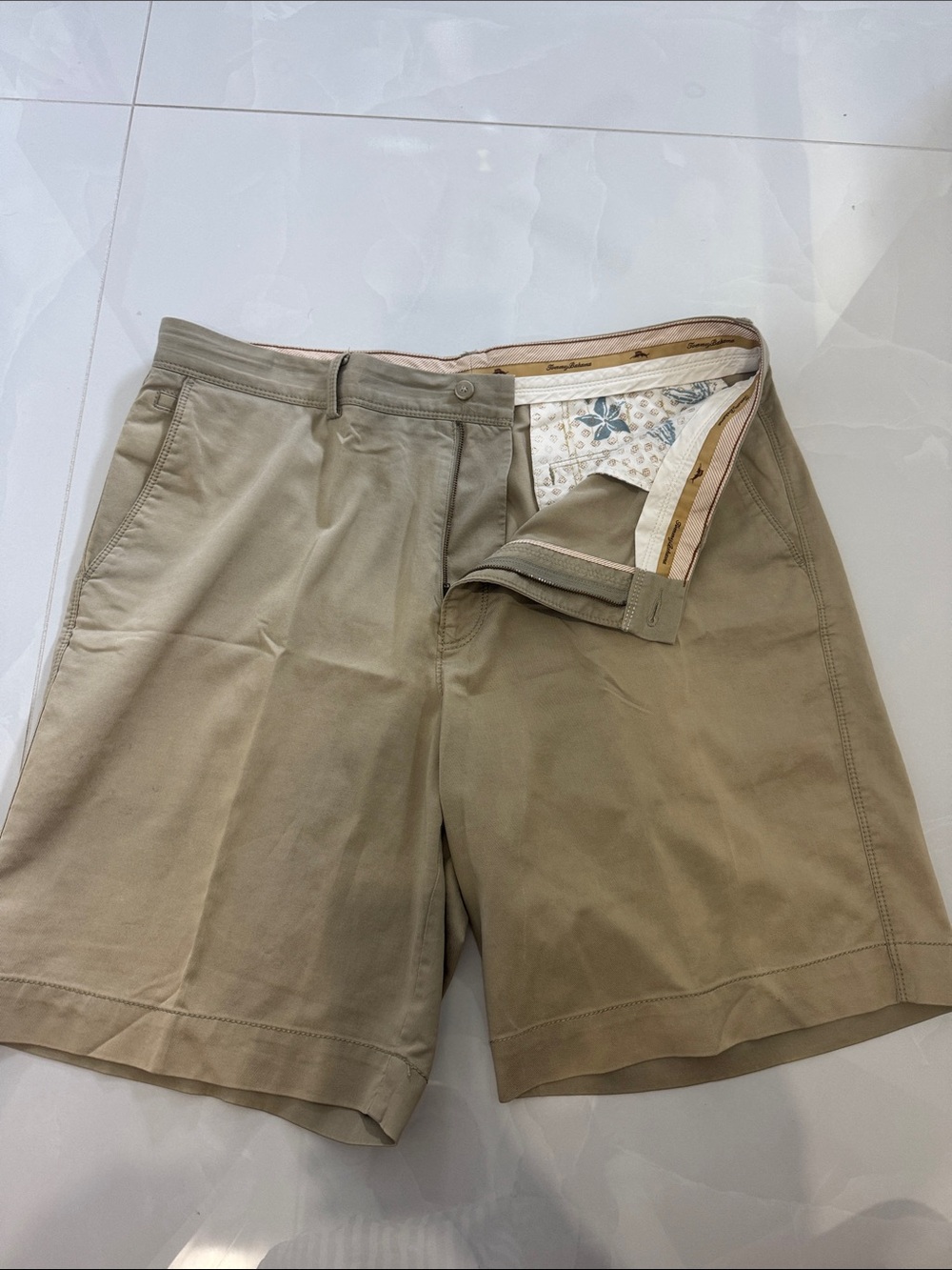 Tommy Bahama Classic Khaki Cotton Shorts - Neutral Beige